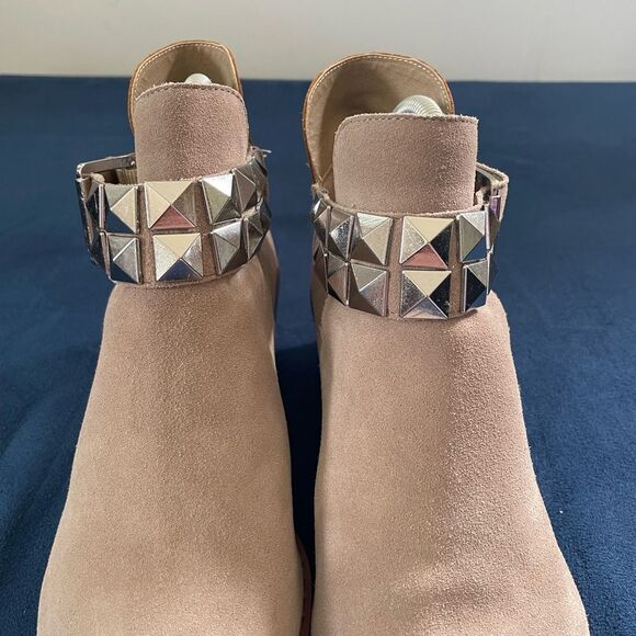 Steve Madden Zenna Taupe Leather Ankle Boots w/Silver Studs size 9.5M - Picture 7 of 11